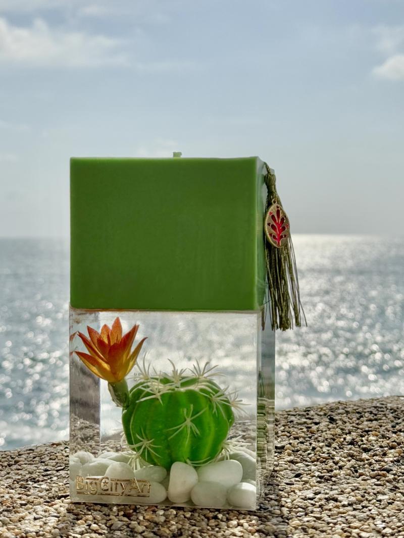 038 Green Soy Candle with Cactus Garden in Epoxy Resin